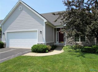 3216 Rivers Edge Dr, Perrysburg, OH 43551