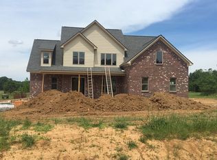 136 Downing St, Oxford, MS 38655