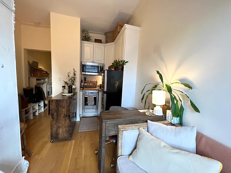 53 W 72nd St #6F — Photo 3