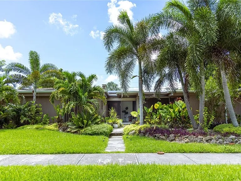 9340 SW 178th Ter — Photo 13