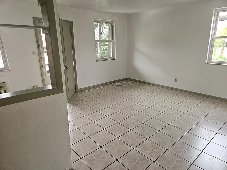 Entry/Living area