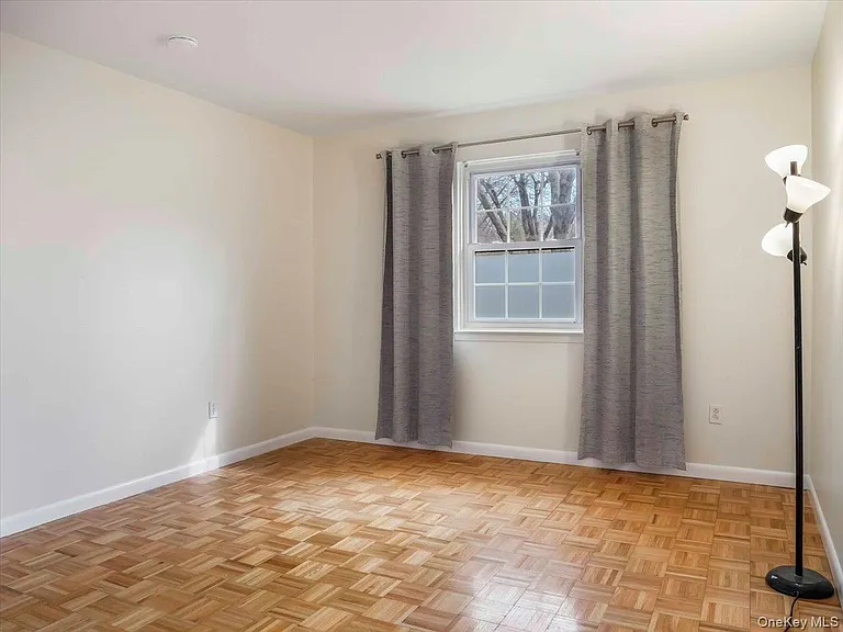 430 Somerset Dr #F — Photo 12