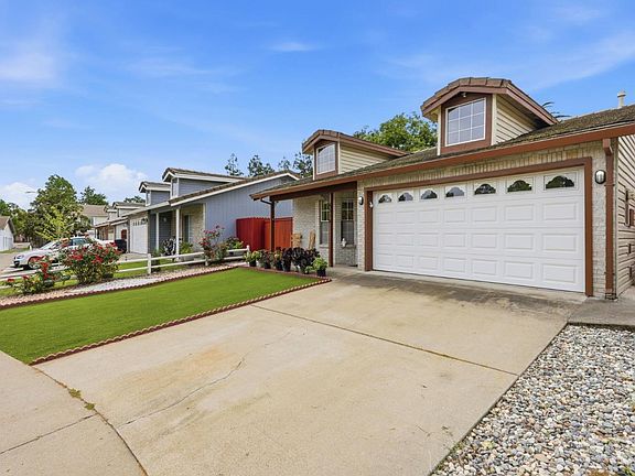2nd image of 4514 Whimbrell Ct
