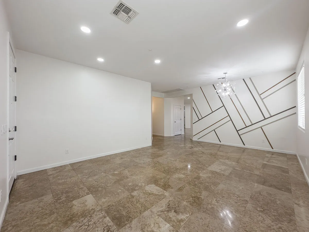 Spacious, Airy, 4 Bed, 2 Baths in Sonoran Mountain — Photo 4