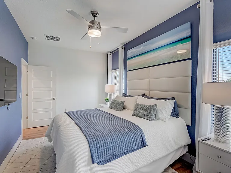 Stellar at Masters Avenue — Photo 20