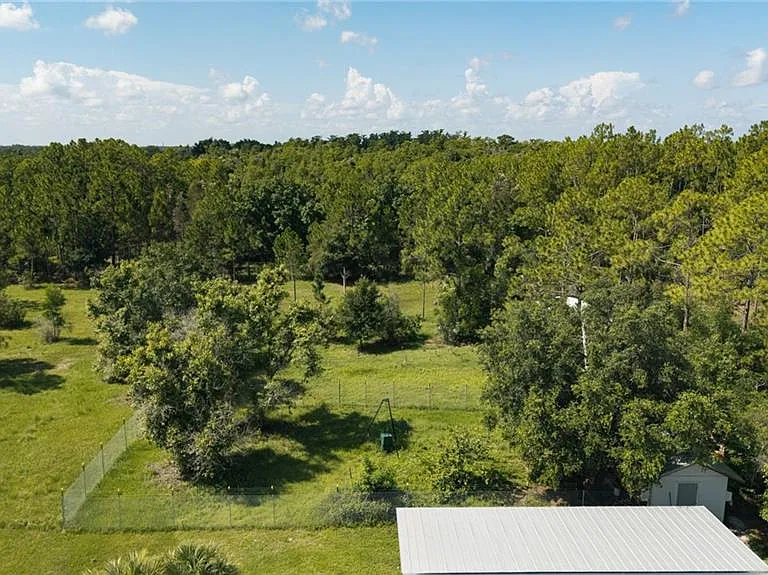 828 Sanctuary Rd — Photo 48