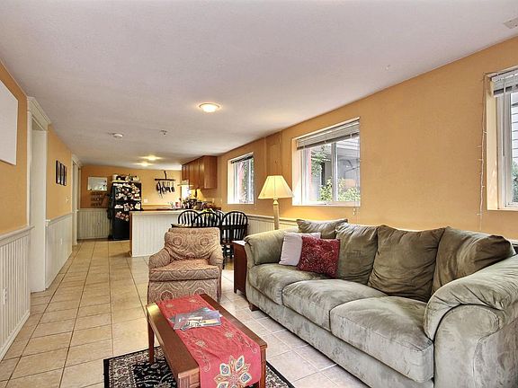 Living Room and kitchen - taken from front door