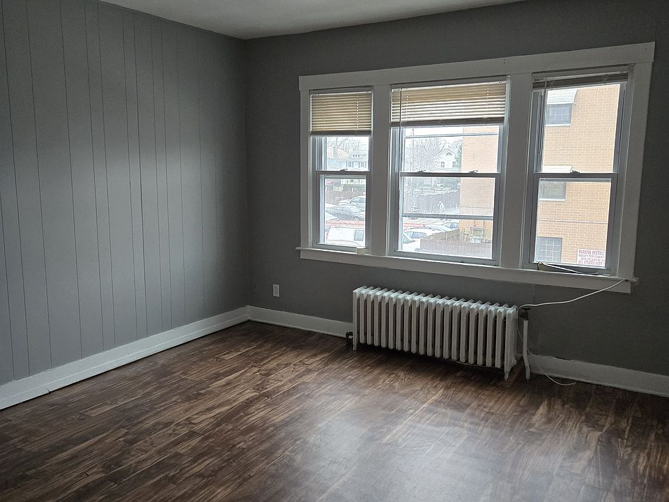 1st image of 3039 Delaware Ave APT 8