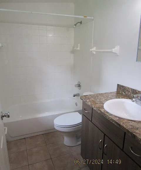 446 Elsie Ave — Photo 8