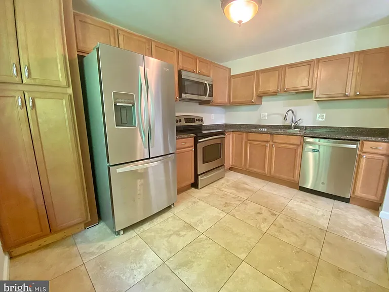 6212 Hillside Rd — Photo 9