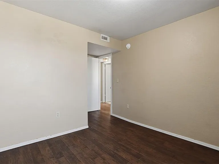1628 Claudia Dr — Photo 27