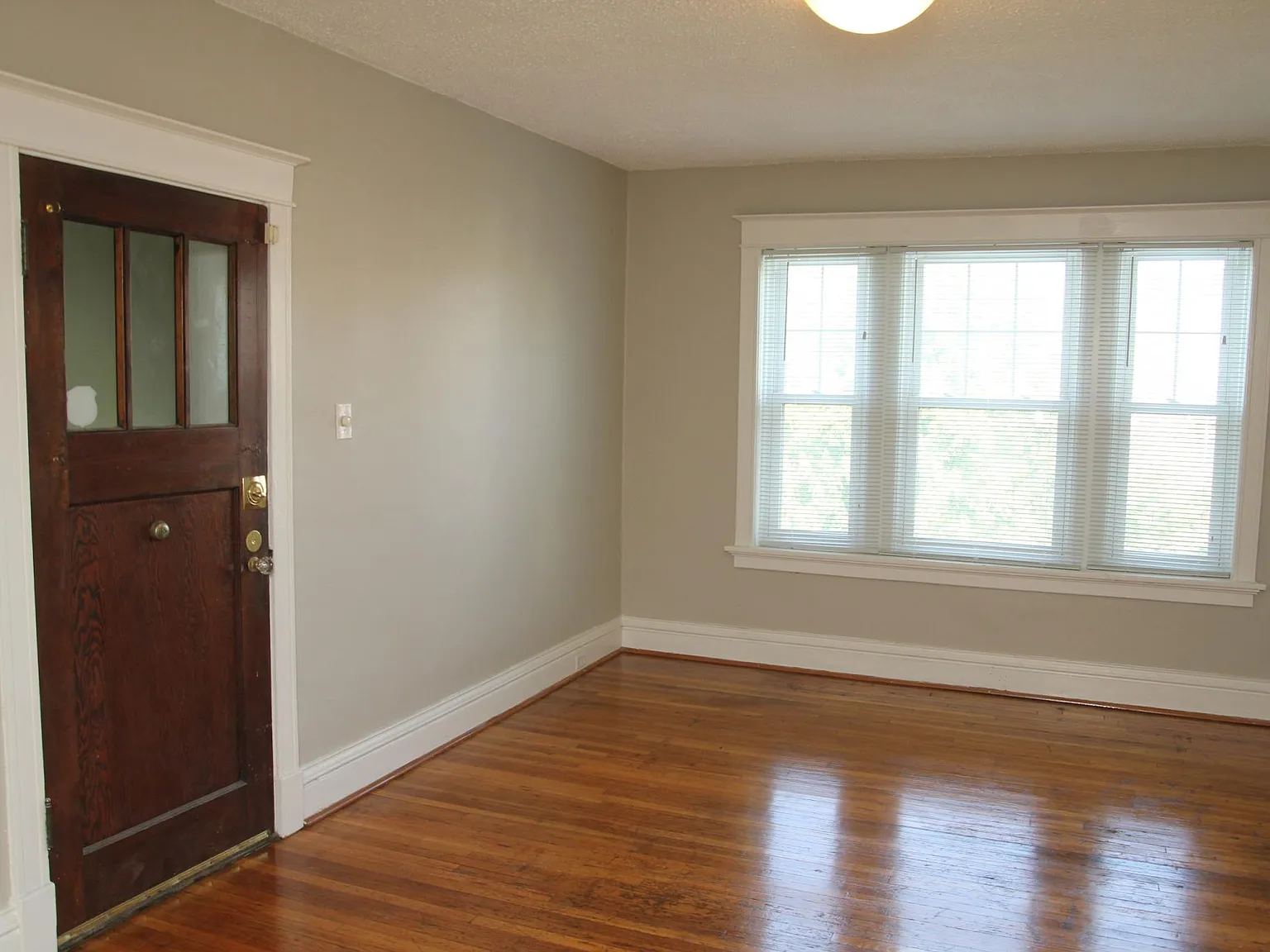 3 bed, 1450 sqft, $1,795 — Photo 2