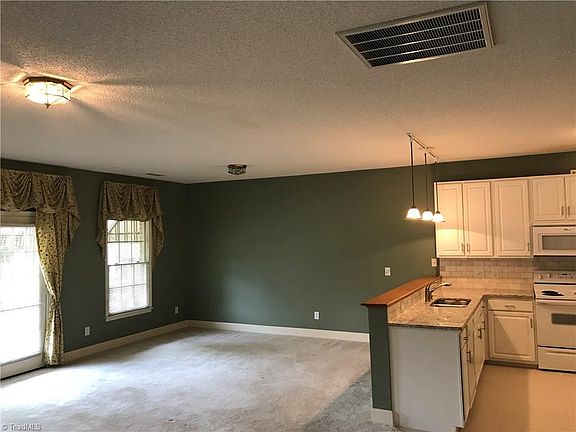 5th image of 227 Beard Ave