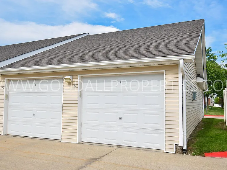 10320 Norfolk Dr #4 — Photo 16