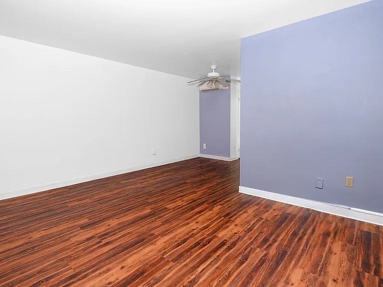 5426 Fifth Avenue — Photo 84
