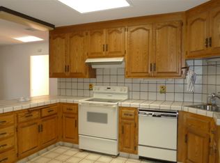 13910 Sausalito Rd, San Leandro, CA 94577