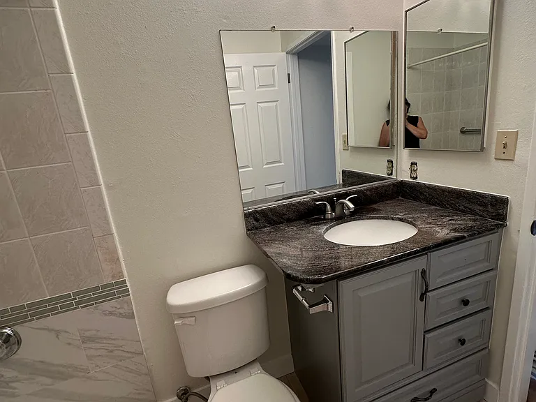 412 W Dryden St #6 — Photo 16