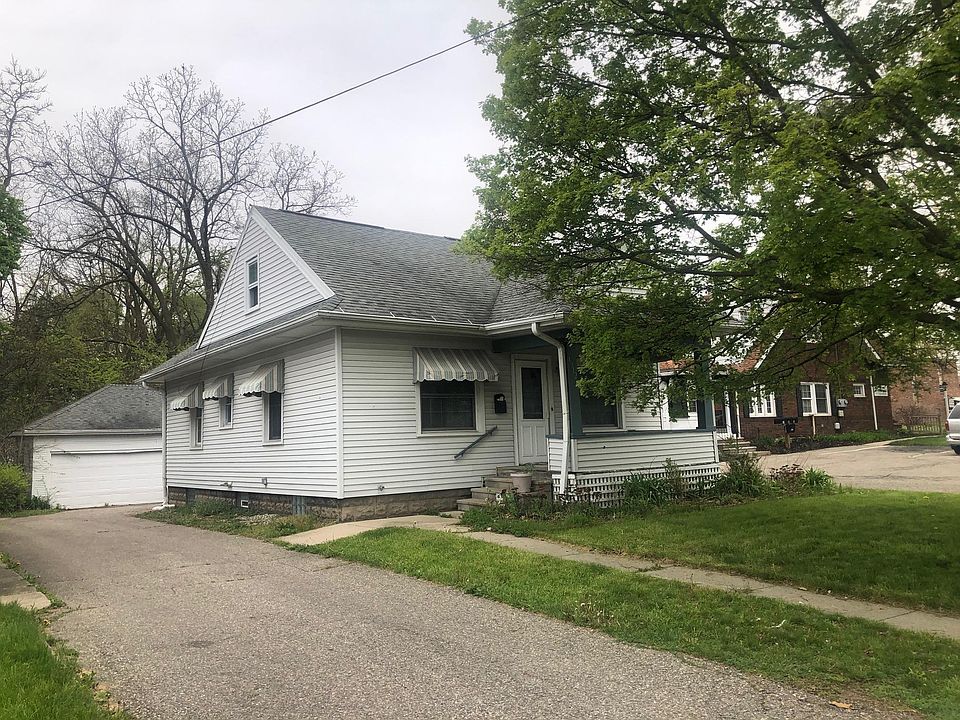 1st image of 1912 Lyons Ave