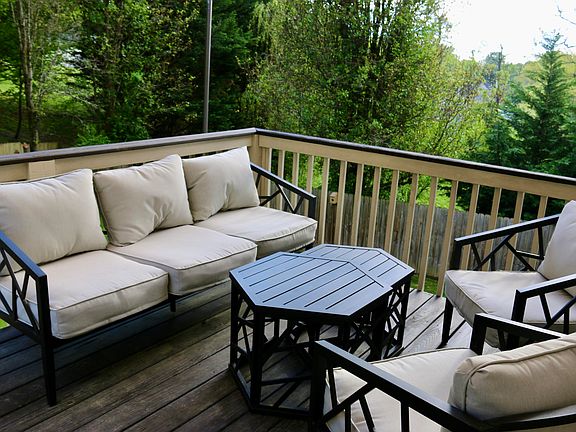 3rd image of 5806 Tobago Ln