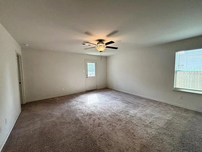 201 Sunnymeade Ln — Photo 10