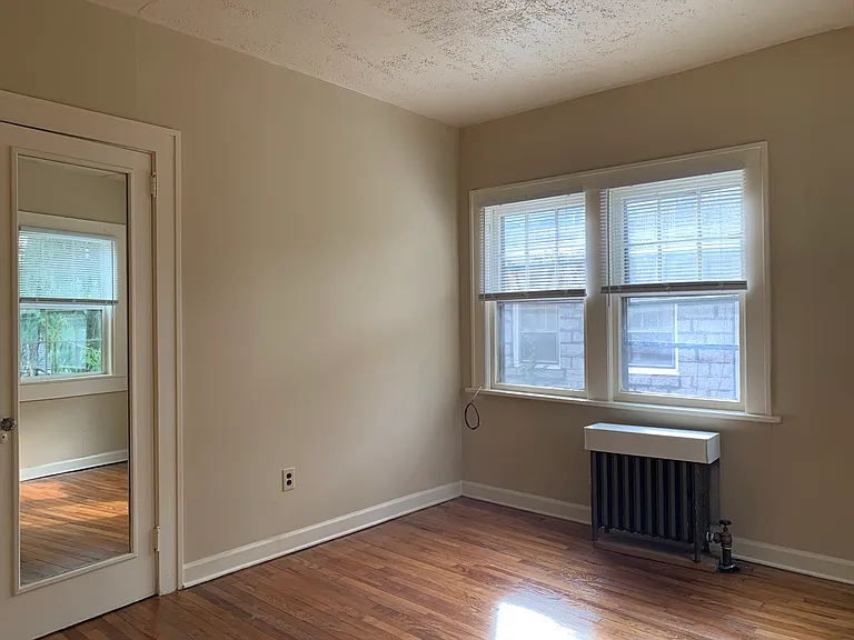 10 Lennox Ct #6 — Photo 14