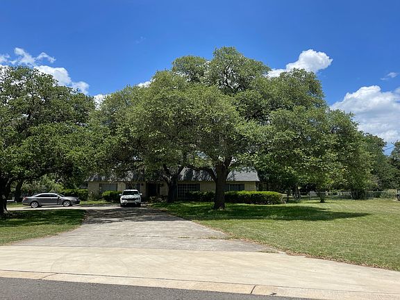 2nd image of 9219 Garden Ridge Dr