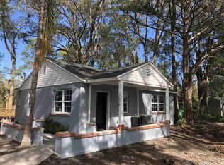1040 NE 11th Ave, Gainesville, FL 32601