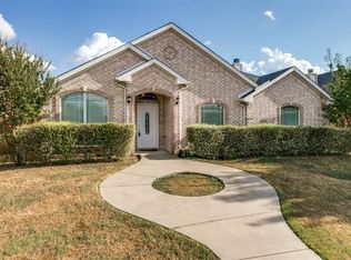 908 Diann Cir, Lancaster, TX 75146