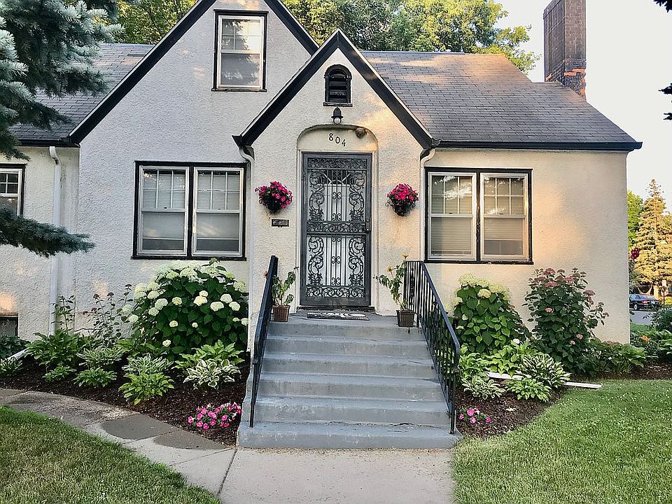 1st image of 804 N 9th St