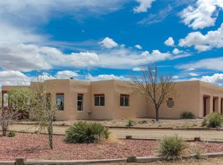 84 Entranosa Rd, Edgewood, NM 87015