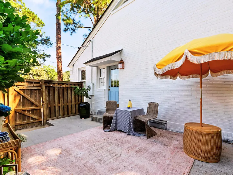 1 Colleton Dr — Photo 32