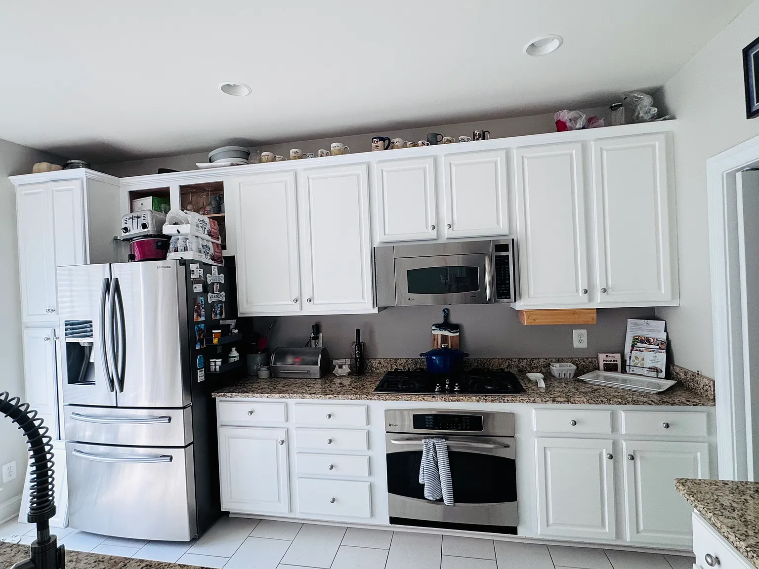 4 bed, 3.5 bath, 2000 sqft, $3,400 — Photo 2