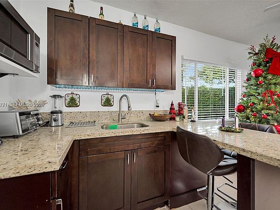 3rd image of 7420 SW 31st St #2