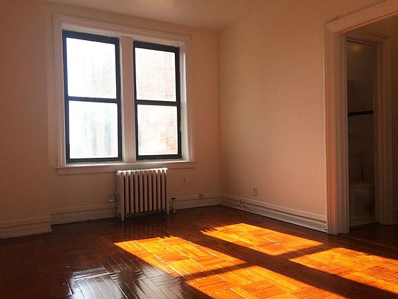 5th image of 11816 91st Ave APT C8