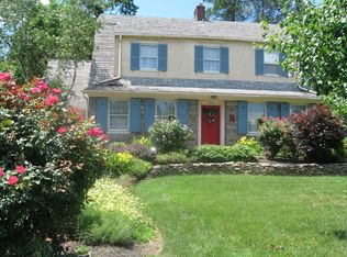 2600 Saint Davids Ln, Ardmore, PA 19003