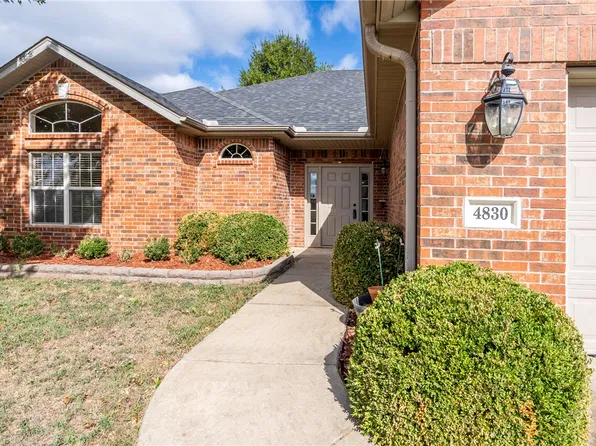 4830 W Tumbleweed St, Fayetteville, AR 72704