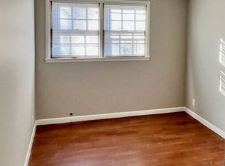 6711 N University St #2, Peoria, IL 61614