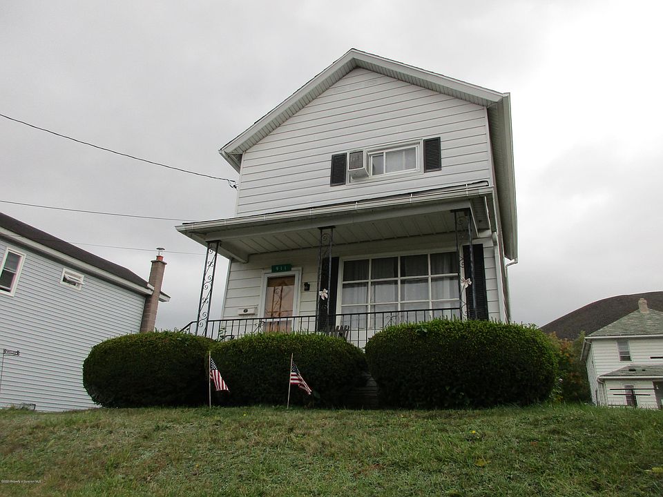 1st image of 911 Carmalt St