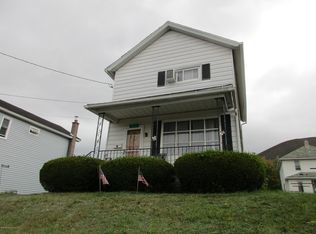 911 Carmalt St, Dickson City, PA