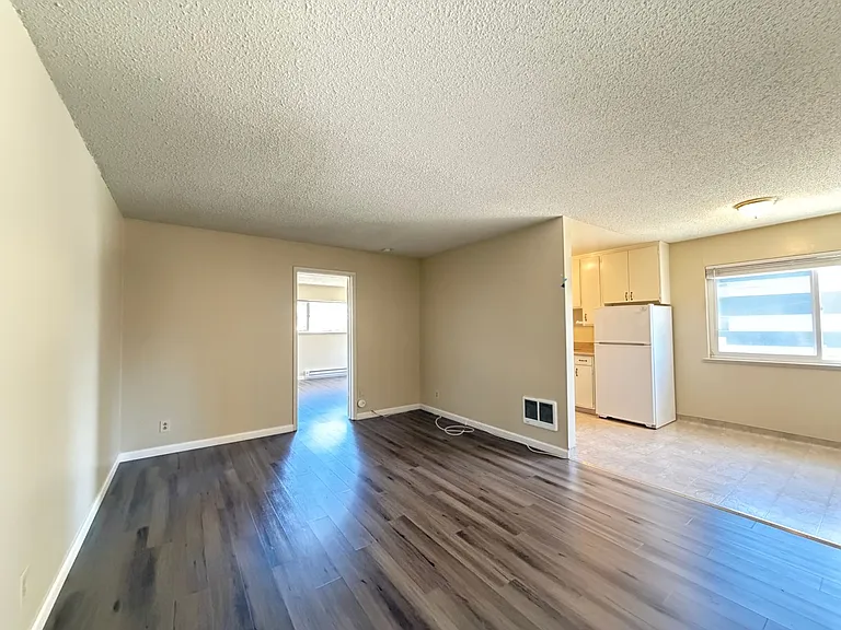 2211 San Antonio Ave — Photo 10