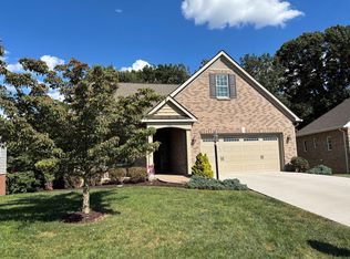 460 Deer Run Cir, Salem, VA 24153