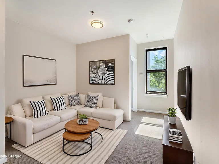 809 Park Ave #4R8 — Photo 1