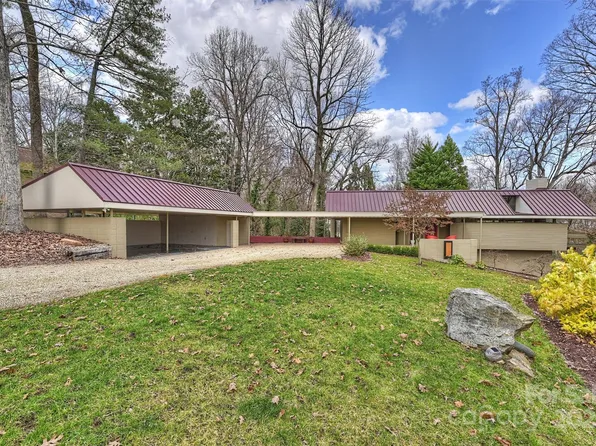 6366 Sharon Hills Rd, Charlotte, NC 28210