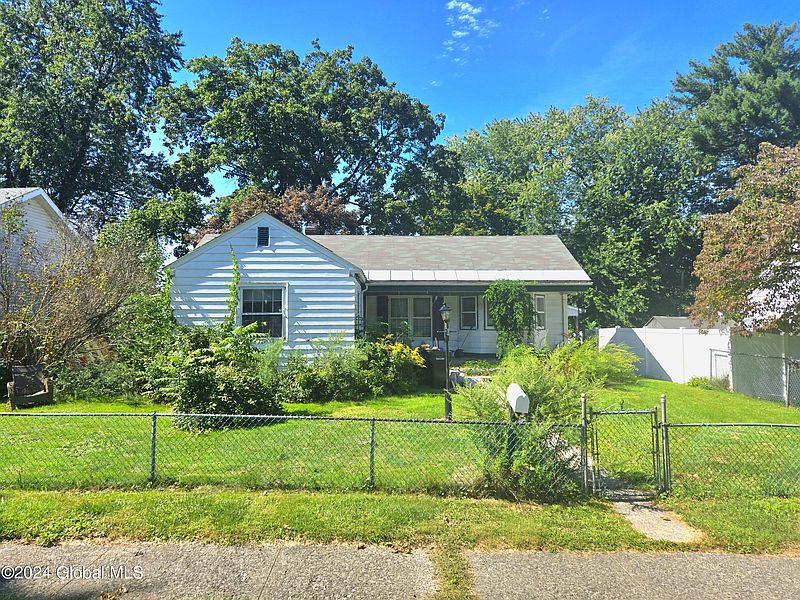 2nd image of 897 8th Avenue