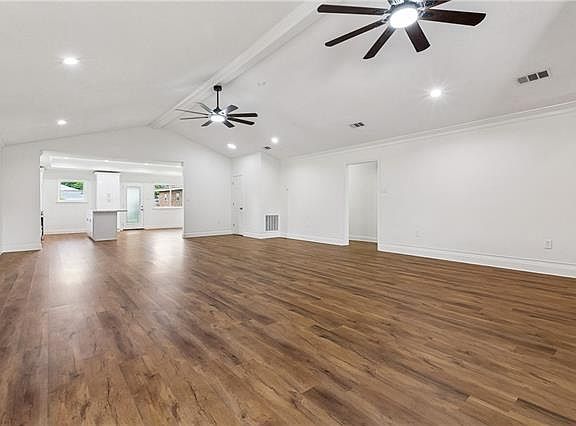 5th image of 341 Somerset Rd