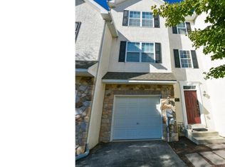 1463 Laura Ln, Pottstown, PA 19464