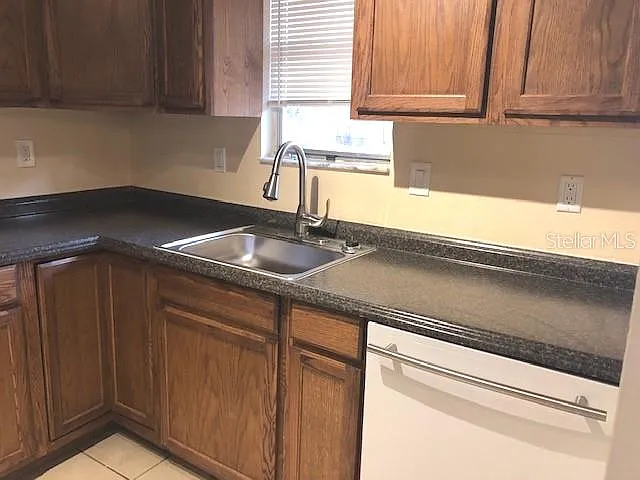 3 bed, 1018 sqft, $1,395 — Photo 2