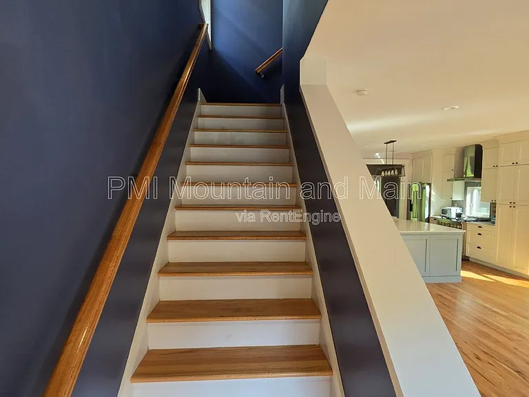 156 Bradley St — Photo 20