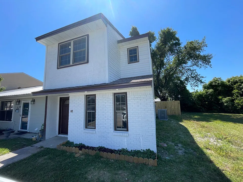 112 Parker Village Cir