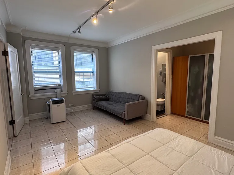 1205 W Sherwin Ave #507 — Photo 10